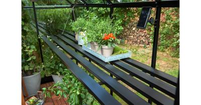 Kweektafel Qube 66 geintegreerd zwart - Royal well