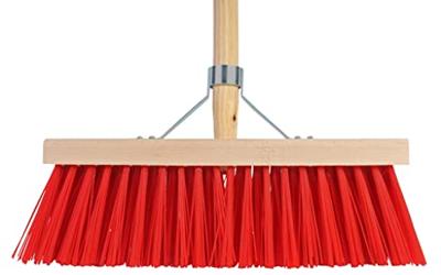 Bezem rood 41 cm met beugel en houten steel 140 cm