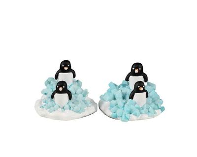 Candy Penguin Colony Set Of 2 Kerstfiguurtje LEMAX - Lemax Candy Penguin Colony Set Of 2 Kerstfiguurtje LEMAX - Lemax