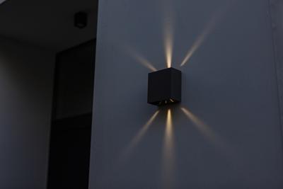 Gevelverlichting &apos;Gemini beams&apos; led lamp 3000k Warm wit