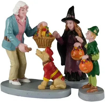 Lemax everyone gets a treat s/3 halloween figuur Spooky Town 2024