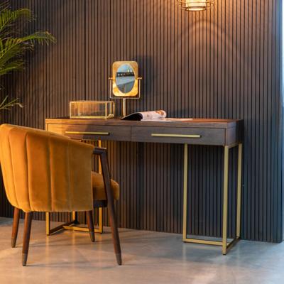 Dutchbone Sidetable 'Class' Antique Brass, 120cm, kleur Bruin Dutchbone Sidetable 'Class' Antique Brass, 120cm, kleur Bruin