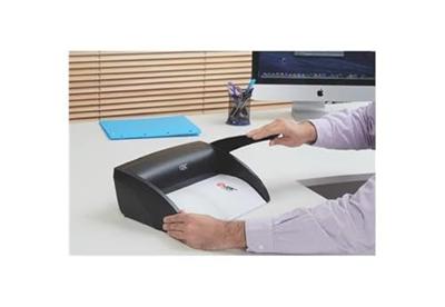 GBC CombBind C100 Pons-Bindmachine voor Plastic Bindruggen GBC CombBind C100 Pons-Bindmachine voor Plastic Bindruggen