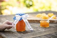 Brother Brother TZe-R254 - Glänzend - Gold auf W Labeltape Tapekleur: Wit Tekstkleur: Goud 4 m - thumbnail