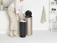 Brabantia Touch Bin Afvalemmer - 30 liter - kunststof binnenemmer - metallic gold 304507 - thumbnail