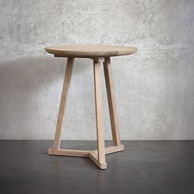 Ethnicraft Ronde Bijzettafel 'Tripod' Gevernist Eikenhout, 46cm, kleur Naturel