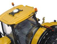 Universal Hobbies Challenger MT685E 1:32 - thumbnail