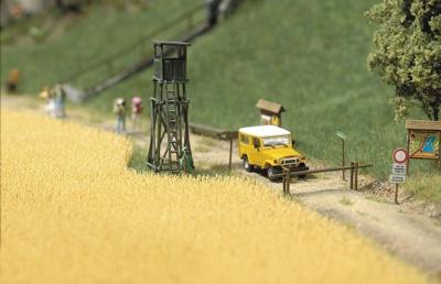 Busch 1204 H0 tarweveld Kant-en-klaar model