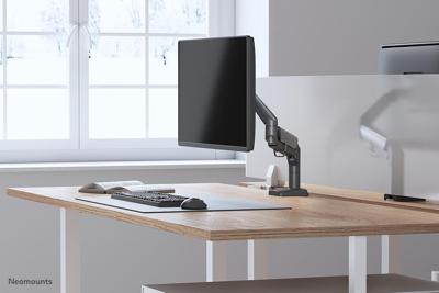 Neomounts DS70-810BL1 Monitor-tafelbeugel Aantal monteerbare displays: 1 Display(s) 43,2 cm (17) - 81,3 cm (32) Zwart In hoogte verstelbaar, Roteerbaar,