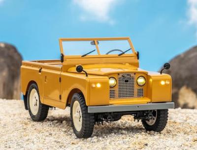 FMS 1/12 Land Rover Series II RTR - Geel