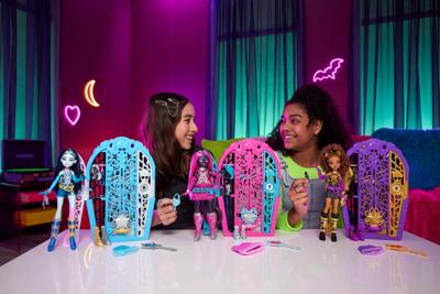 Pop Monster High Secrets Catty