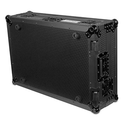 UDG U91080BL Ultimate Flight Case Black Plus voor Denon DJ SC LIVE 2 (met wielen)
