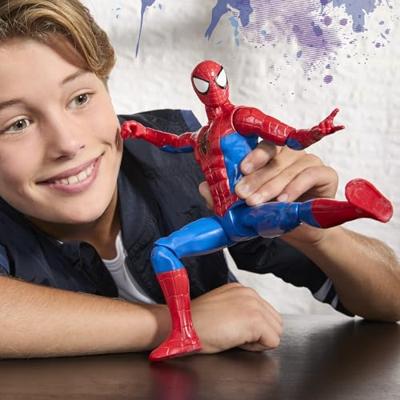 Spider-Man actiefiguur van 30 cm, Titan-serie, superheldenspeelgoed voor kinderen, Marvel Spider-Man, geschikt voor kinderen vanaf 4 jaar.