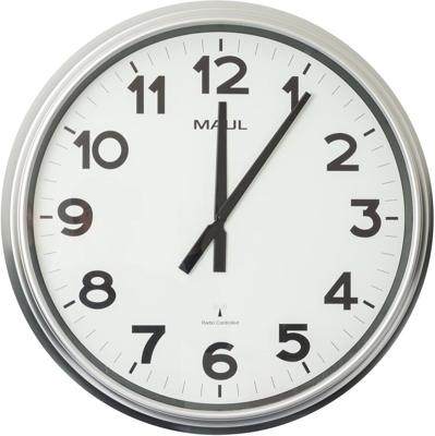 Wandklok MAUL Ride RC Ø61x7.5cm kunststof zilver/wit incl batterij
