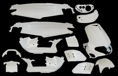 Edge Plaatset 15-delig voor gilera runner tot bouwjaar 08-2005 - glanzend wit
