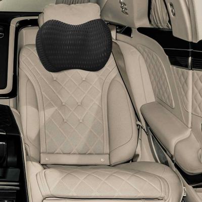 VidaXL Halskussen met kussen zwart 30,5 x 21,5 x 13 cm 4d mesh