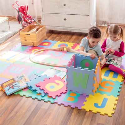Puzzelmat 86 delig met getallen en letters Multicolor Puzzelmat 86 delig met getallen en letters Multicolor
