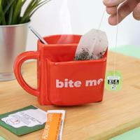 Mok met koekvakje - Bite Me (rood) - thumbnail