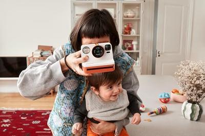Polaroid Now Gen 3 Camera - Coral