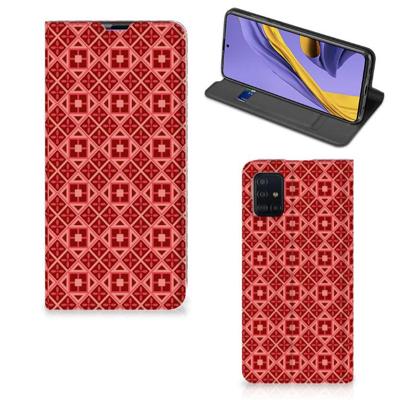 Samsung Galaxy A51 | Hoesje met Magneet | Batik Rood Samsung Galaxy A51 | Hoesje met Magneet | Batik Rood