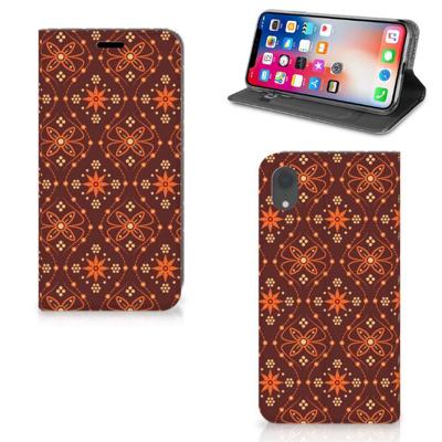 Apple iPhone Xr | Hoesje met Magneet | Batik Brown