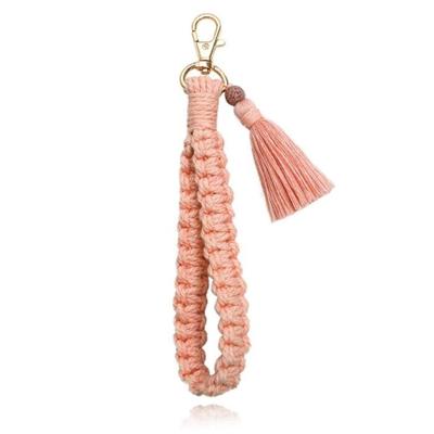 Deja Jewels Macramé Gevlochten Sleutelhanger - Roze Deja Jewels Macramé Gevlochten Sleutelhanger - Roze