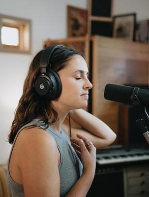 Adam H200 gesloten studio hoofdtelefoon