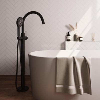 Brauer Stripe vrijstaande badmengkraan SET 02 met 3-standen handdouche en doucheslang mat zwart