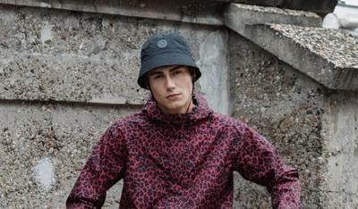 AGU Motion Bucket Regenhoed Urban Outdoor - Leopard - S/M - Waterdicht AGU Motion Bucket Regenhoed Urban Outdoor - Leopard - S/M - Waterdicht