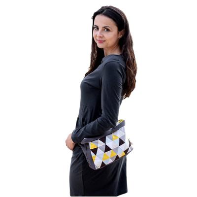 Kinderhop heuptas Traingles 28 x 18 x 7 cm geel/grijs