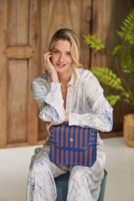 Pip Studio Frances Schoudertas Medium Streep Blauw Pip Studio Frances Schoudertas Medium Streep Blauw