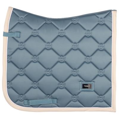 Zadeldek Equestrian Stockholm Stone Blue, Springen paard in lichtblauw