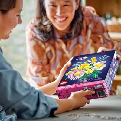 LEGO botanicals 10347 klein zomers boeket
