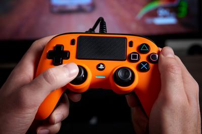 Gaming afstandsbediending Nacon PS4OFCPADORANGE Gaming afstandsbediending Nacon PS4OFCPADORANGE