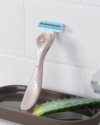 Wilkinson Wilkinson Intuition Sensitive Touch - Scheermes voor Vrouwen