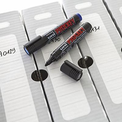 Uni-ball permanent marker Prockey PM-122, ronde punt, medium, etui van 4 stuks Uni-ball permanent marker Prockey PM-122, ronde punt, medium, etui van 4 stuks