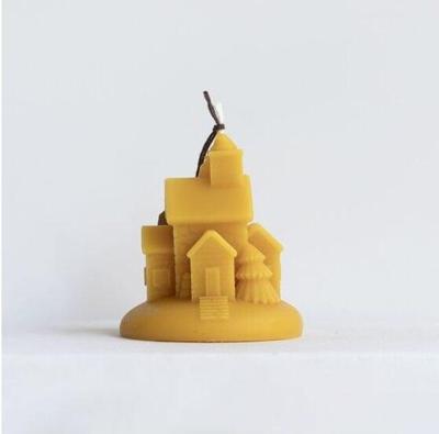 Bijenwaskaars in de vorm van een kersthuis - 1 kaars