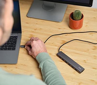 Trust Halyx 7-poorts USB-A Hub USB Hub Zilver Trust Halyx 7-poorts USB-A Hub USB Hub Zilver