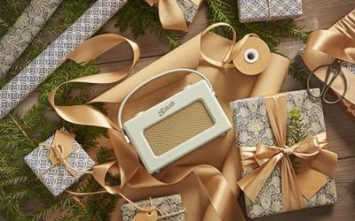 Roberts: Revival Uno BT - Pastel Cream