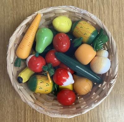 Goki groenten en fruit in een mand, 23dlg.