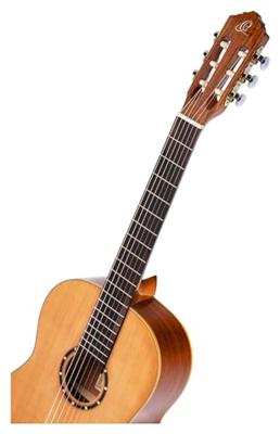 Ortega R122G Family Series Full-Size Guitar Natural klassieke gitaar met gigbag