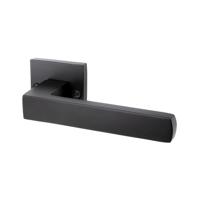 Mooi Deurbeslag Deurklink Nova in mat zwart met vierkante rozetten - thumbnail