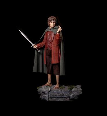 Lord of the Rings Life-Size Statue Frodo 152 cm Lord of the Rings Life-Size Statue Frodo 152 cm