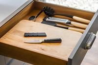 KitchenAid - Schilmes 9cm, Hoogwaardig Japans Koolstofstaal - Incl Hoe - thumbnail