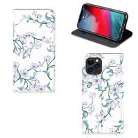 Apple iPhone 11 Pro Uniek Smart Cover Blossom White - thumbnail