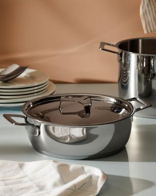 Alessi Braadpan Pots&Pans - AJM102/24 - ø 24 cm / 3.4 Liter - door Jasper Morrison Alessi Braadpan Pots&Pans - AJM102/24 - ø 24 cm / 3.4 Liter - door Jasper Morrison