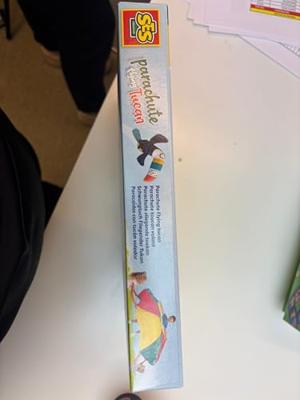 SES parachute vliegende toekan