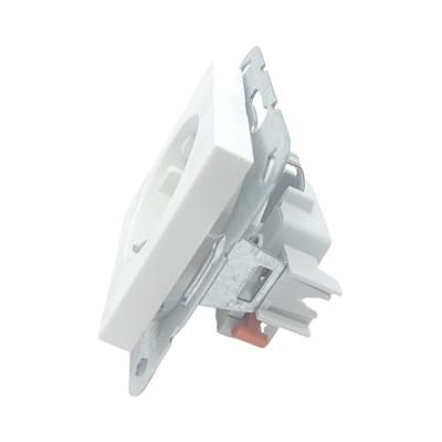 Gira 1-voudige wandcontactdoos met randaarde zuiverwit mat 446627