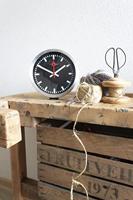 NeXtime ne-3998stzw wandklok 'station' ø19 cm, geborsteld aluminium zwart - thumbnail