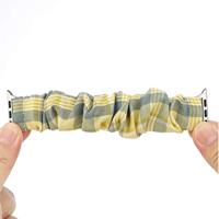 Elastisch scrunchie nylon bandje - Geel / Blauw - Geschikt voor Apple Watch 44mm / 45mm / 46mm / 49mm - thumbnail